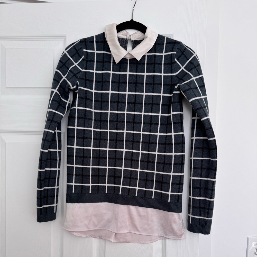Tahari Plaid Sweater with White Collar